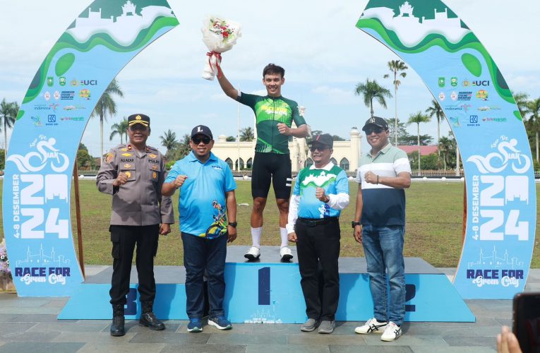 Bernard Benyamin Van Aert Sabet 2 Kategori Juara dan Jersey Hijau pada TDSi 2024