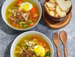 Cara Menyajikan Soto Ayam agar Lebih Menggugah Selera: Panduan Lengkap untuk Pengalaman Kuliner Tak Terlupakan
